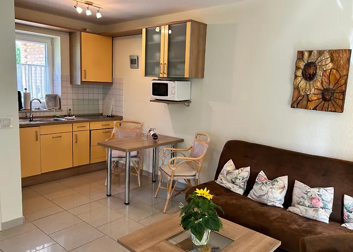 Фото Modernes 5-Sterne-Ferienhaus Im Maisonettenstil In Дамп