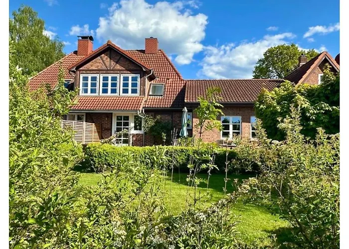 Romantic House In Charming Village Schashagen foto