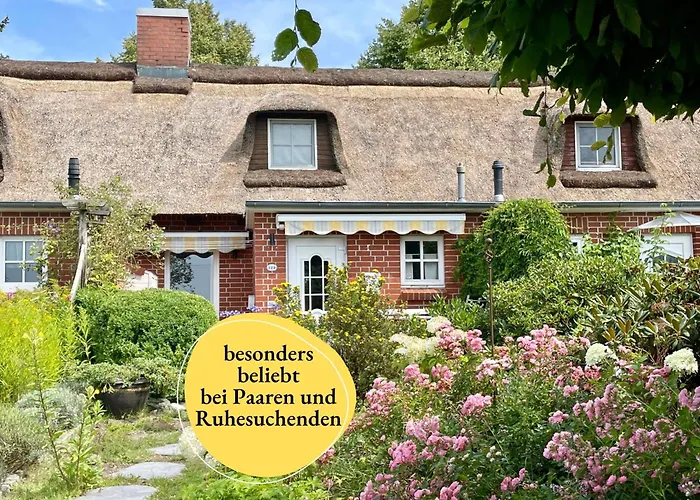 Reetdachhaus In Seenaehe, Ruhige Lage, Kamin & Terrasse Seedorf  fotorgafie